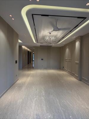 4 BHK Builder Floor in Kailash Colony, Delhi