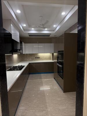 4 BHK Builder Floor in Kailash Colony, Delhi
