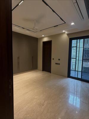 4 BHK Builder Floor in Kailash Colony, Delhi