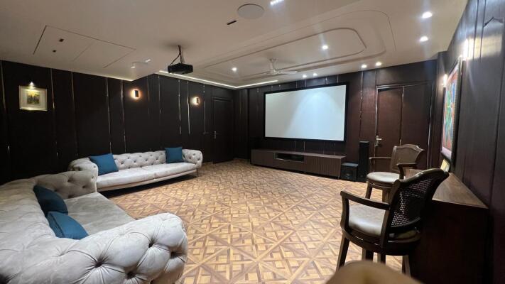 7 Bedroom House in Sector 33, Gurgaon