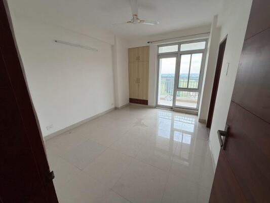 3 BHK Flat in Sector 19B Dwarka, Delhi