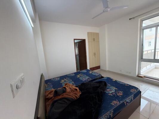 3 BHK Flat in Sector 19B Dwarka, Delhi