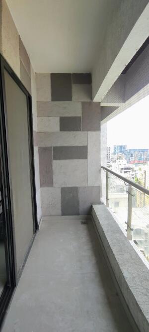 3 BHK Flat in Santacruz West, Mumbai
