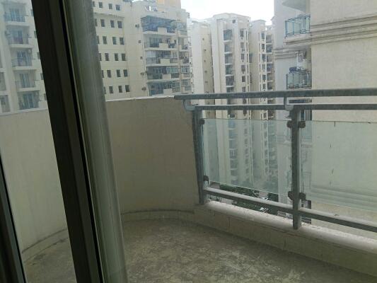 3 BHK Flat in Sector 78, Noida
