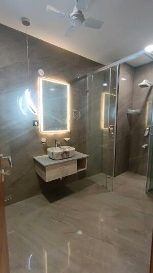 4 BHK Builder Floor in A Block Sushant Lok Phase 1, Gurgaon