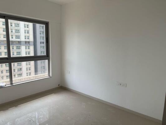 2 BHK Flat in Kolshet Road, Thane
