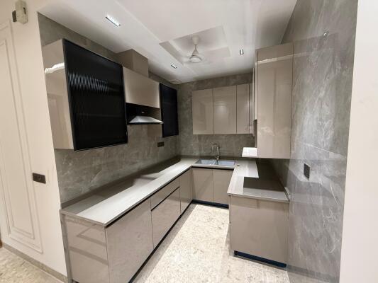 2 BHK Builder Floor in Lajpat Nagar, Delhi