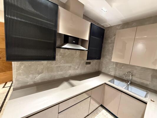 2 BHK Builder Floor in Lajpat Nagar, Delhi