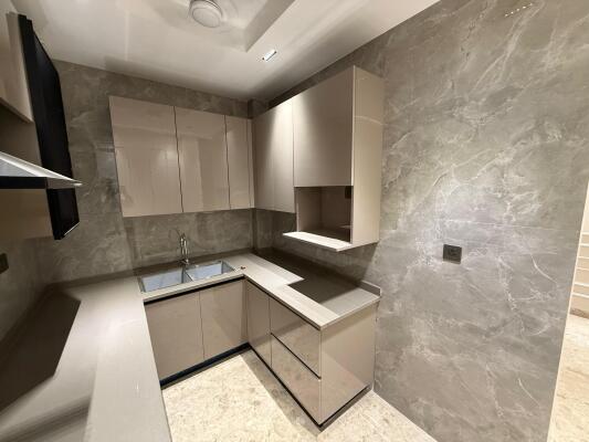 2 BHK Builder Floor in Lajpat Nagar, Delhi