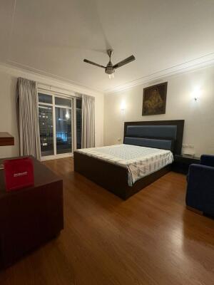 2 BHK Flat in Sector 48, Gurgaon