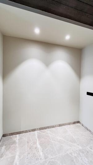 4 BHK Builder Floor in Green Park Extension, Delhi