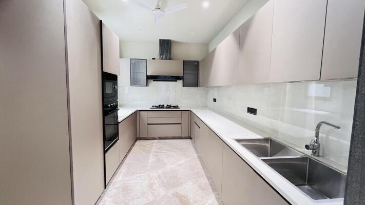 4 BHK Builder Floor in Green Park Extension, Delhi