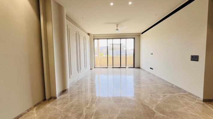 4 BHK Builder Floor in Green Park Extension, Delhi