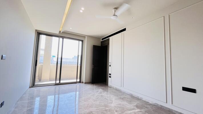 4 BHK Builder Floor in Green Park Extension, Delhi