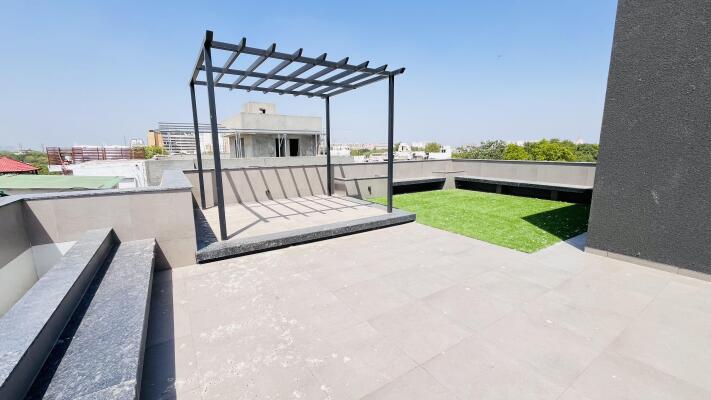4 BHK Builder Floor in Green Park Extension, Delhi