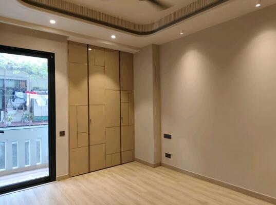 4 BHK Builder Floor in Greater Kailash, Delhi