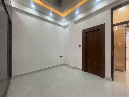 3 BHK Builder Floor in Gyan Khand 1, Ghaziabad