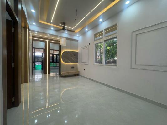 3 BHK Builder Floor in Gyan Khand 1, Ghaziabad