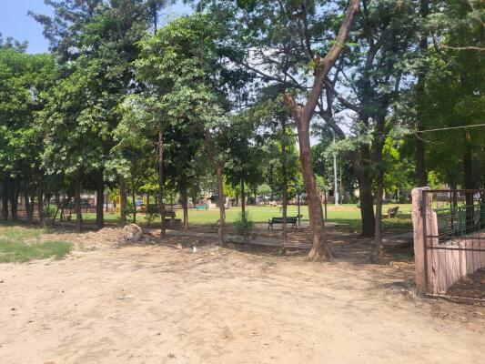 Residential land / Plot in Chi Phi, Greater Noida