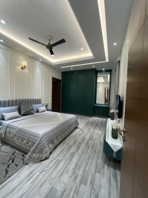 4 BHK Flat in Pakhowal Road, Ludhiana