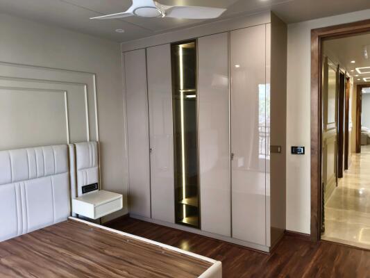 4 BHK Builder Floor in DLF Phase 2, Gurgaon