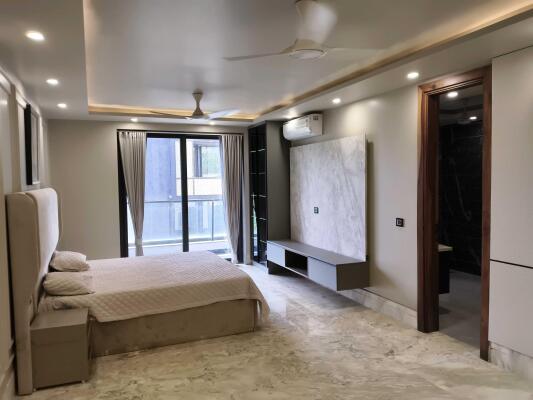 4 BHK Builder Floor in DLF Phase 2, Gurgaon
