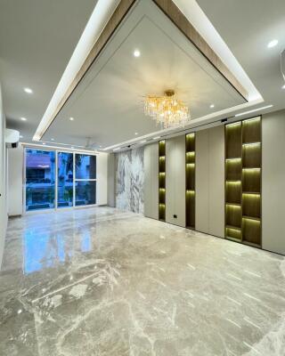 4 BHK Builder Floor in Sector 11, Faridabad