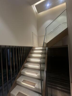 4 BHK Triplex Builder Floor in Greater Kailash 1, Delhi