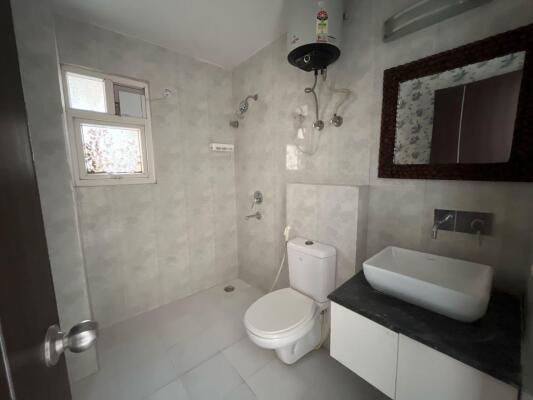 3 BHK Flat in Indirapuram, Ghaziabad