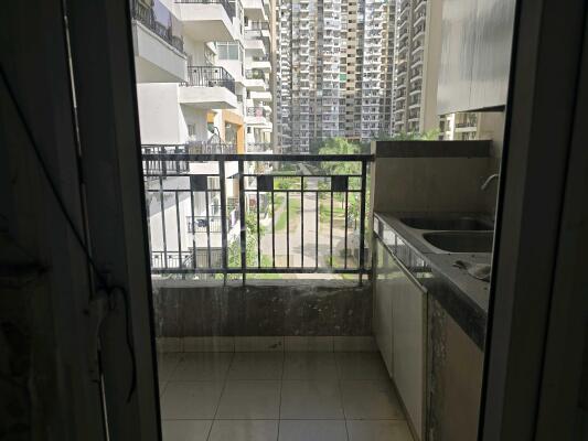3 BHK Flat in Sector 143, Noida