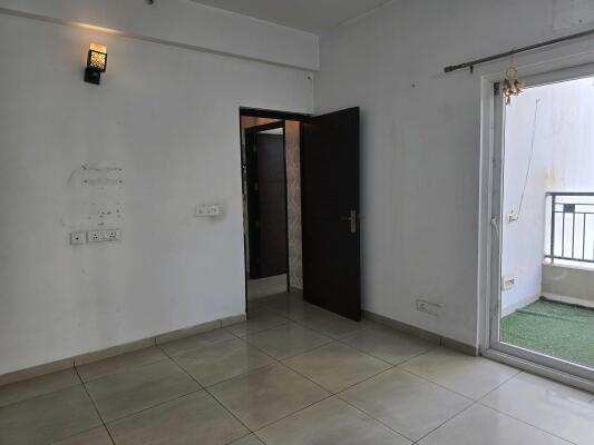 3 BHK Flat in Sector 143, Noida