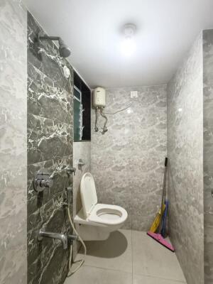 2 BHK Flat in IC Colony, Borivali West