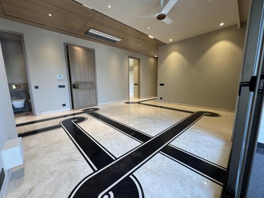 4 BHK Builder Floor in Hauz Khas Enclave, Delhi