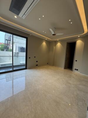 4 BHK Builder Floor in Hauz Khas Enclave, Delhi