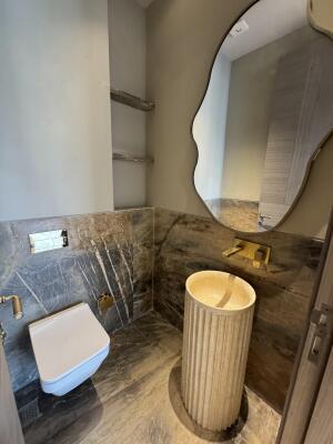 4 BHK Builder Floor in Hauz Khas Enclave, Delhi