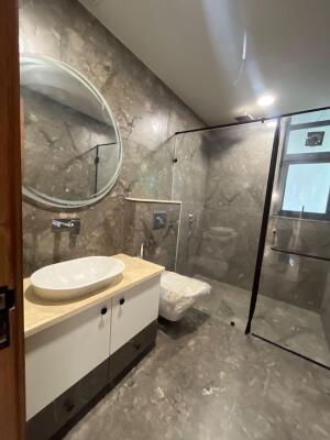 4 BHK Builder Floor in Nirvana Country, Gurgaon