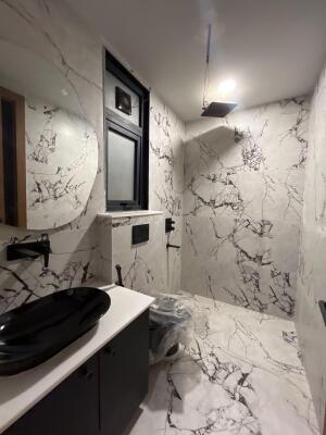 4 BHK Builder Floor in Nirvana Country, Gurgaon