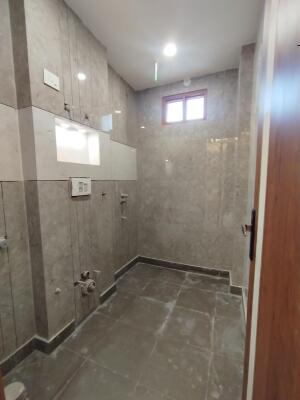 3 BHK Builder Floor in Shyam Vihar, Delhi