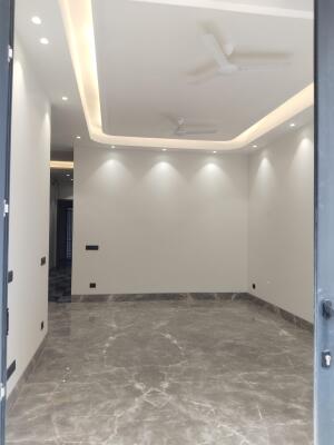 3 BHK Builder Floor in Kailash hills, Delhi