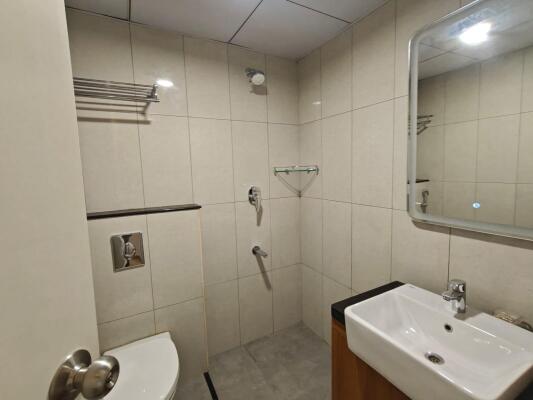 4 BHK Flat in Anna Nagar, Chennai