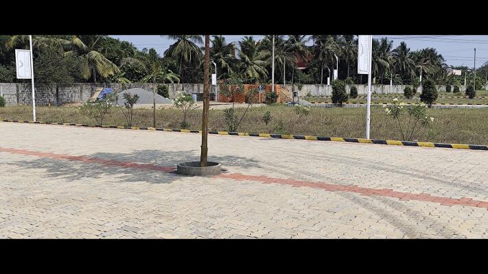 Residential land / Plot in Red Hills, Chennai