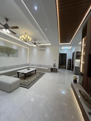 4 BHK Flat in Pakhowal Road, Ludhiana