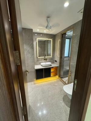 4 BHK Builder Floor in South Extension 2, Delhi