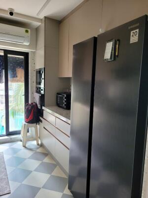 3 BHK Flat in Bandra West, Mumbai