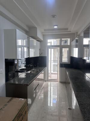 4 BHK Flat in Pakhowal Road, Ludhiana