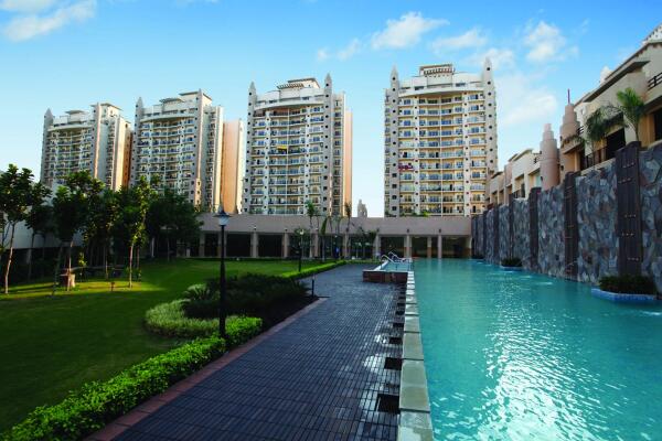 3 BHK Flat in Sector Chi 4, Greater Noida
