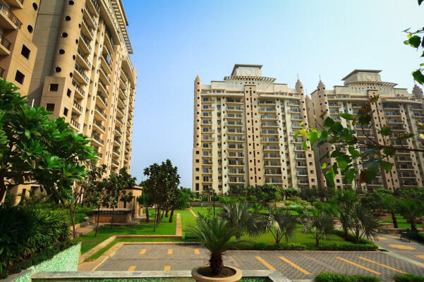 3 BHK Flat in Sector Chi 4, Greater Noida