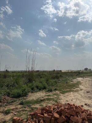 Residential land / Plot in Sector 22E, Yamuna Expressway, Greater Noida