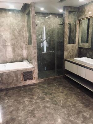 4 BHK Builder Floor in Block F, Vasant Vihar, Delhi