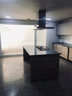 4 BHK Builder Floor in Block F, Vasant Vihar, Delhi
